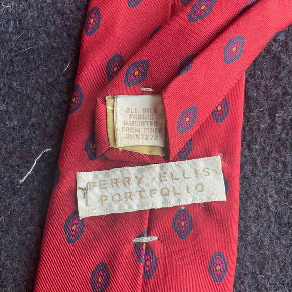 Perry Ellis Neck Tie - Picture 4 of 4